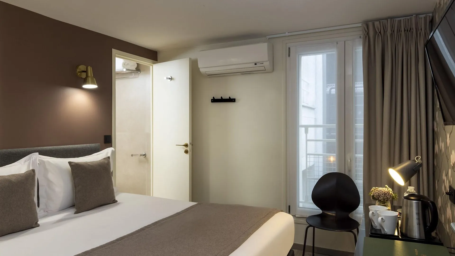 Hotel Brady - Gare De L'Est Paryż 3*,  Francja